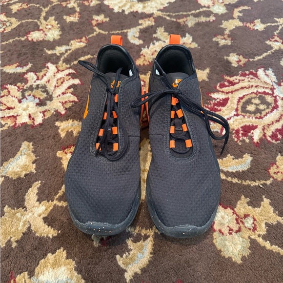 Men Nike Black and Orange Sneakers - Picture 2 of 5